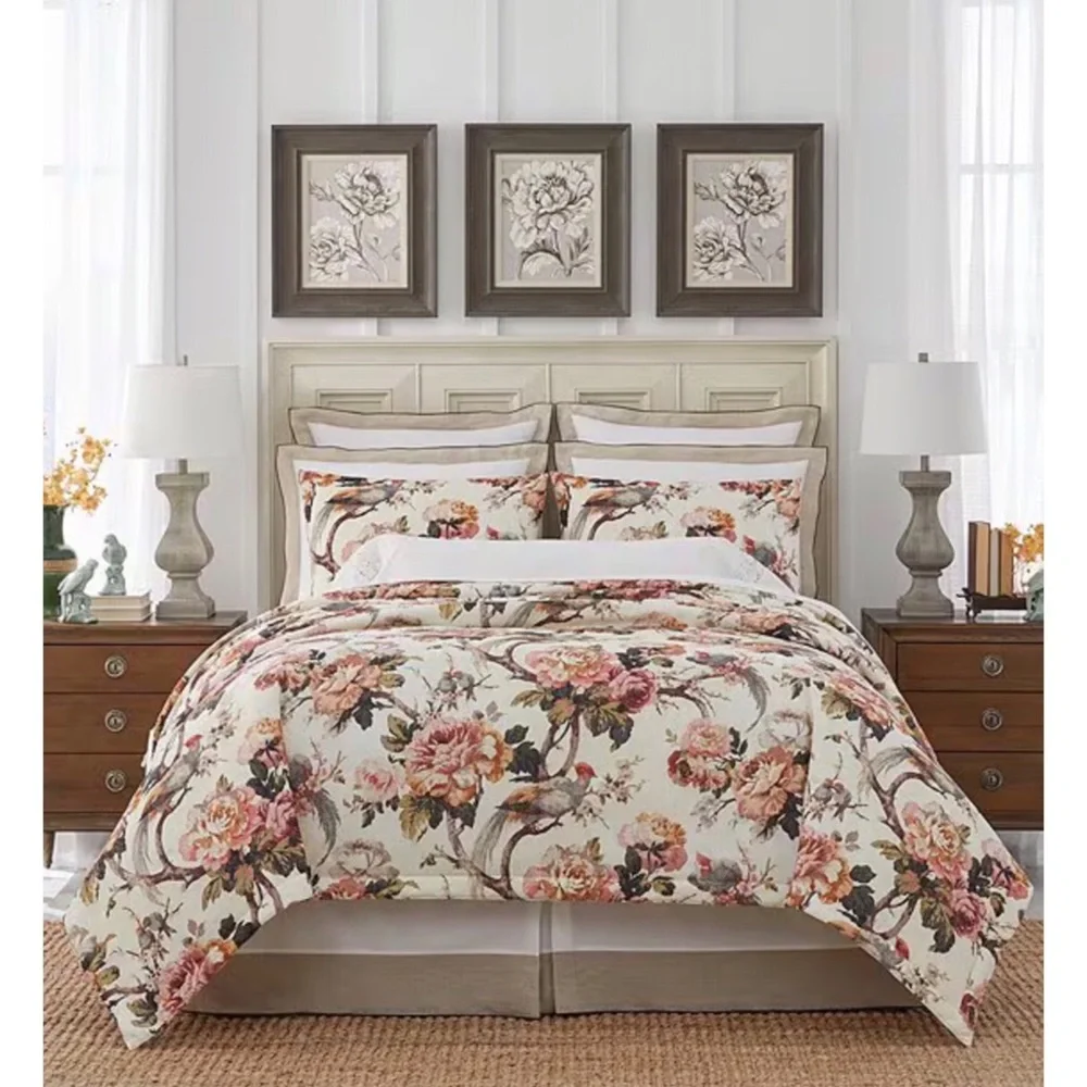 Southern Living Floral Patterned Comforter Set